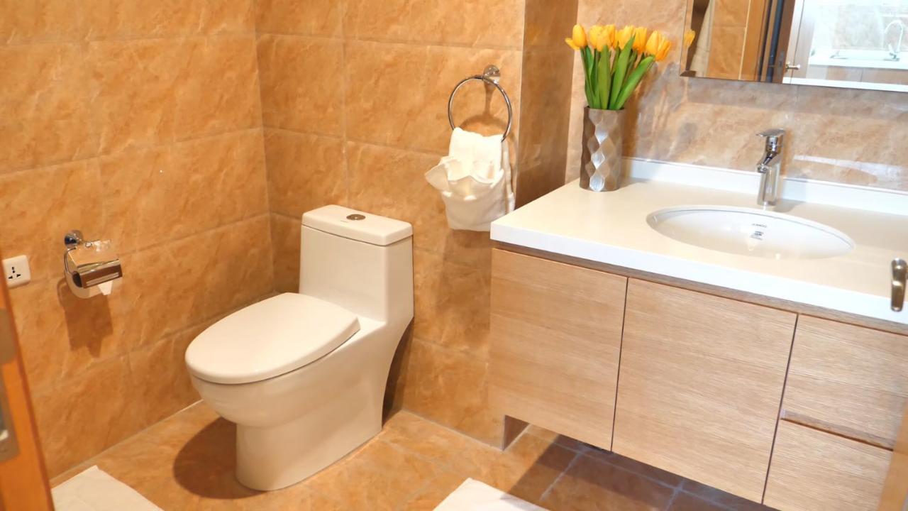 Harbour Island Residences Jolly Harbour Extérieur photo